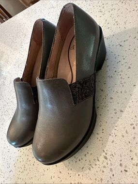 Never worn! Dansko clogs